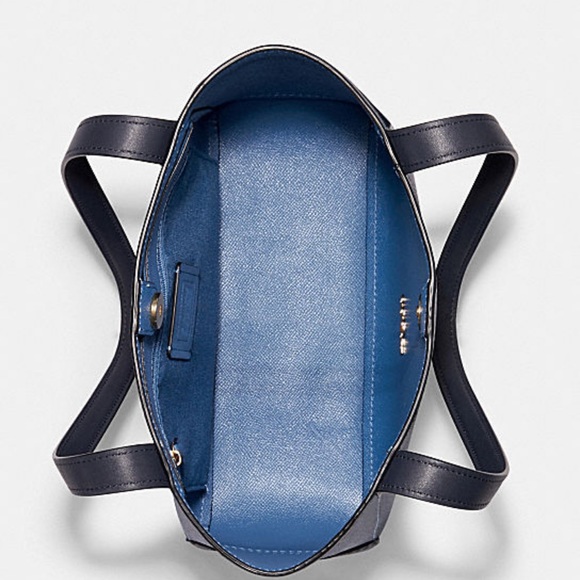 NWT Coach Medium bag - Picture 3 of 10